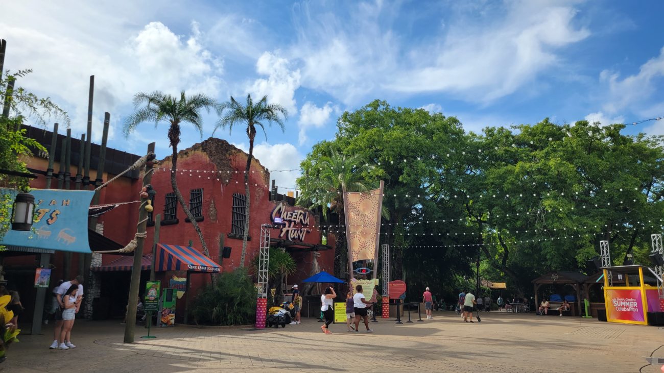 Entrance to Cheetah Hunt ride at Busch Gardens Tampa