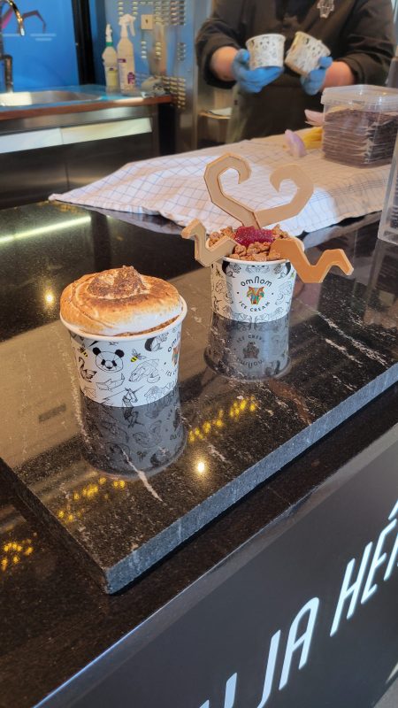 Om-nom chocolate shop, Reykjavik, Iceland